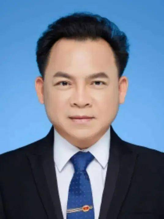 卸任市委书记3天后<strong></p>
<p>淘金矿场app</strong>，55岁的他任省政府党组成员！