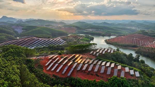 “某些国家话说得很满却不落实<strong></p>
<p>kin币行情</strong>，中国正相反”
