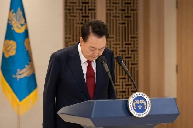 法院下达“最后通牒”<strong></p>
<p>币金网</strong>，连抓人带抄家，尹锡悦还能垂死挣扎一下？