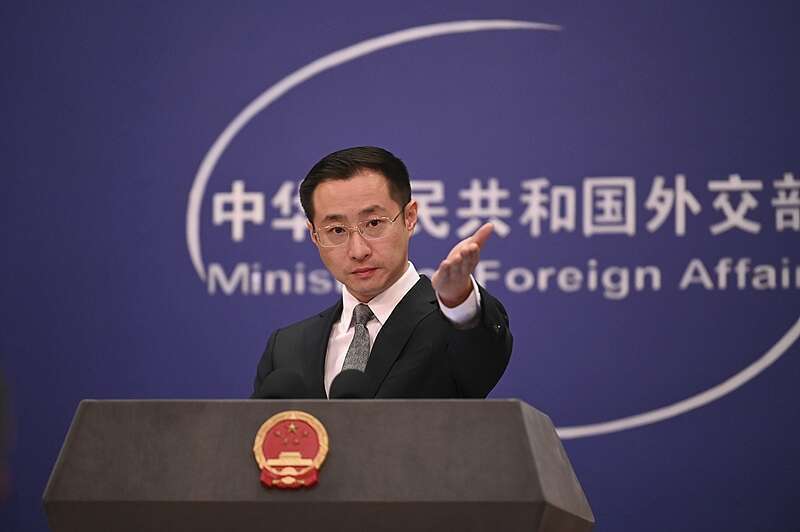 中方谈美国鼓动<strong></p>
<p>高频炒币软件</strong>他国对华加税：吹灭别人的灯并不能让自己更光明