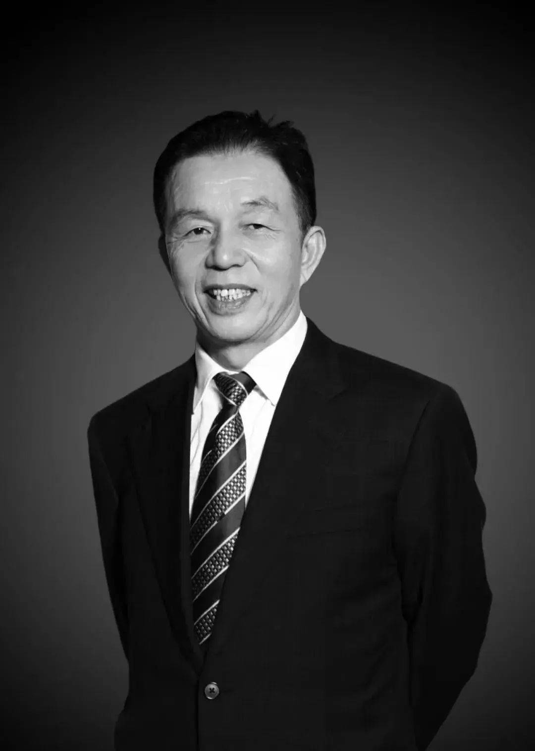 著名企业官网变黑白<strong></p>
<p>炒币风险</strong>！凌晨讣告：创始人病逝