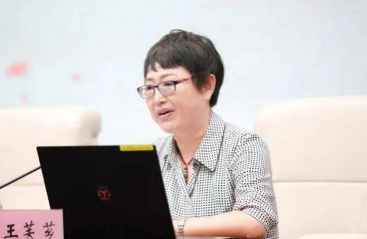 吉林一女官员被查！当过扫黑办主任<strong></p>
<p>专业炒币网</strong>，她曾说“吃人家的嘴短，拿人家的手短”