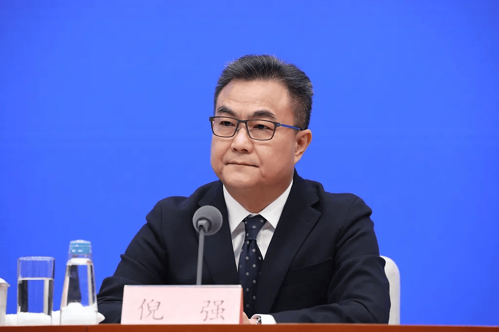 打虎<strong></p>
<p>小白炒币</strong>！海南省委常委、秘书长倪强被查
