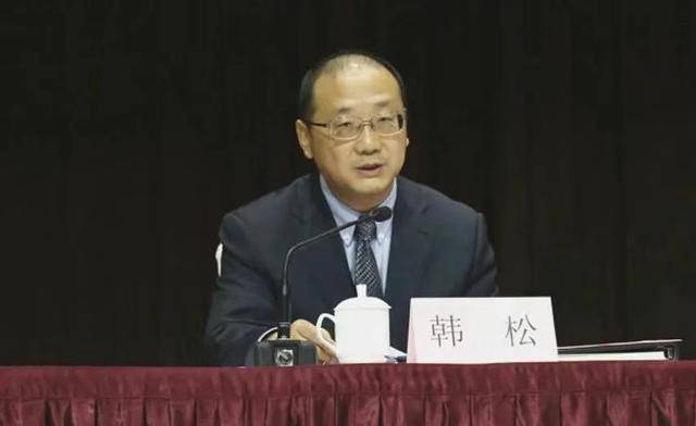 又打一“虎”<strong></p>
<p>萌币</strong>！副部级高官任上落马