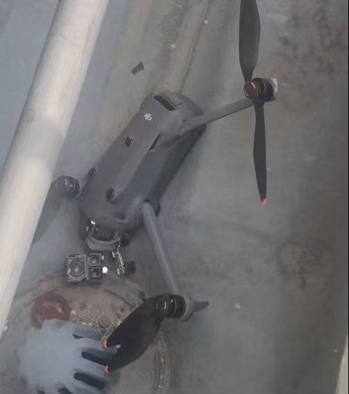上海3人违规飞无人机将陆家嘴高楼防水层砸出坑<strong></p>
<p>今日币价</strong>！类案曾曝光