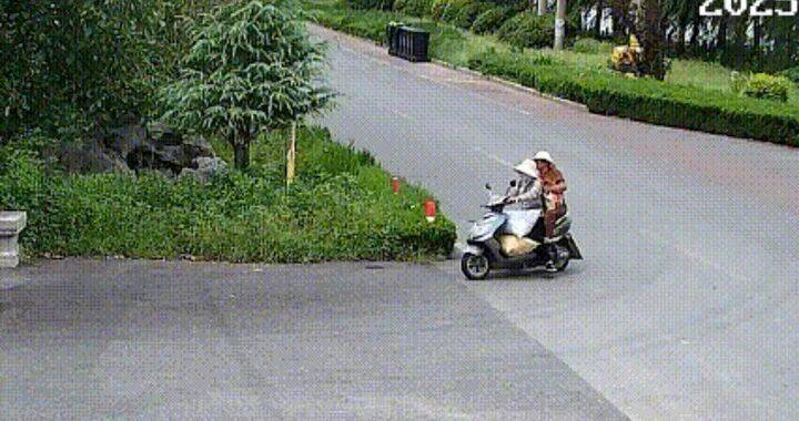 400斤<strong></p>
<p>炒币合约</strong>，两人多次偷猕猴桃自己吃，被济南警方抓获