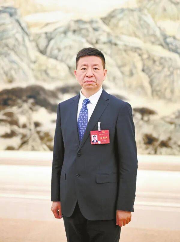 张家界市市长王洪斌<strong></p>
<p>币圈eth</strong>，履新湖南省人民代表大会监察和司法委员会副主任委员