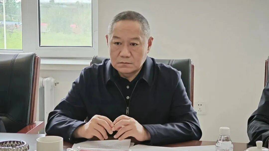 副局长赵德全邀请7名同事、朋友去某场所进行娱乐活动<strong></p>
<p>币圈eth</strong>，花了1.71万，由管理和服务对象支付