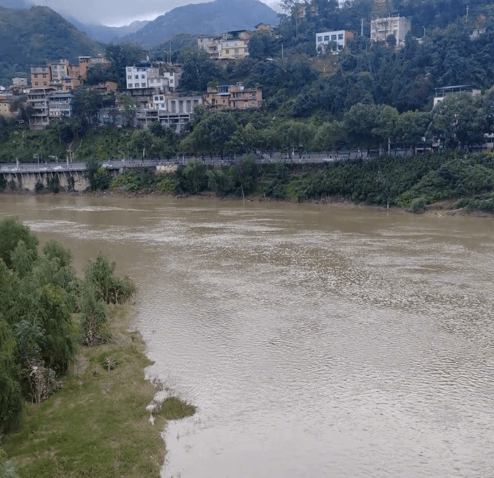 旬阳新郎跳河事件续：“新娘临时加彩礼钱”等网络谣言被查处