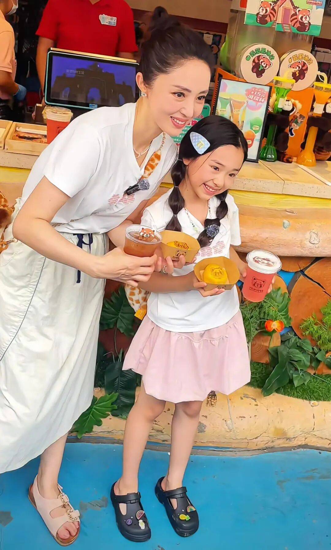 9岁小酒窝<strong></p>
<p>洪币交易</strong>，大大方方成顶流