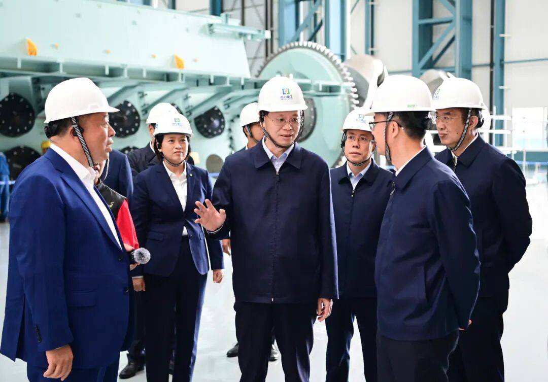 新任辽宁省委书记许昆林<strong></p>
<p>星币一</strong>，到大连调研