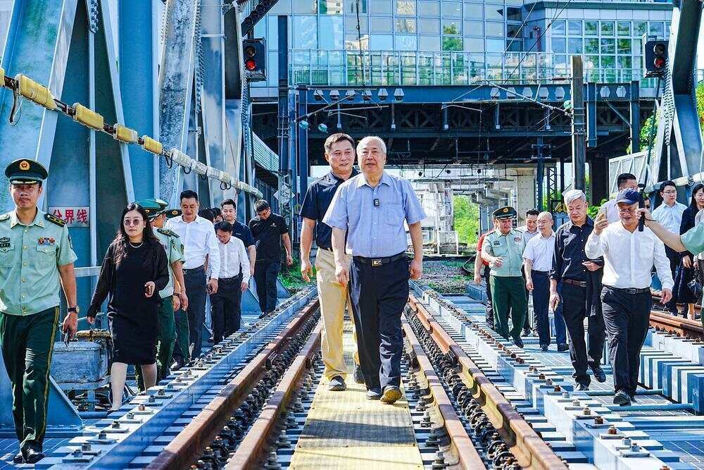 70年前<strong></p>
<p>星币一</strong>，钱学森经罗湖口岸归国！武警广东总队深圳第二支队开展纪念活动