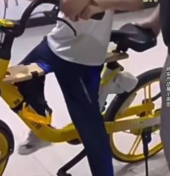 看着都疼<strong></p>
<p>王莽币</strong>!上海街头一男子突然求助:10岁女儿被死死卡住!这个行为太危险→