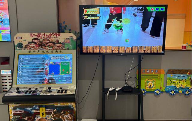 海底捞<strong></p>
<p>王莽币</strong>,和西贝“抢娃”