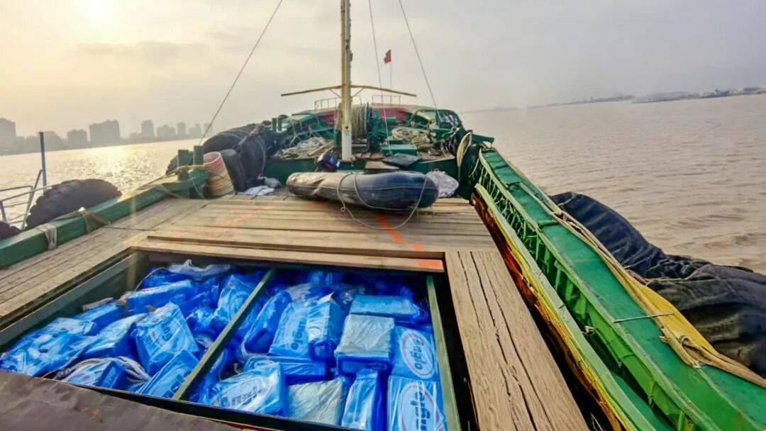 半年出海7次<strong></p>
<p>马兰币</strong>，神秘渔船从未带回1条鱼，背后是一桩大案！