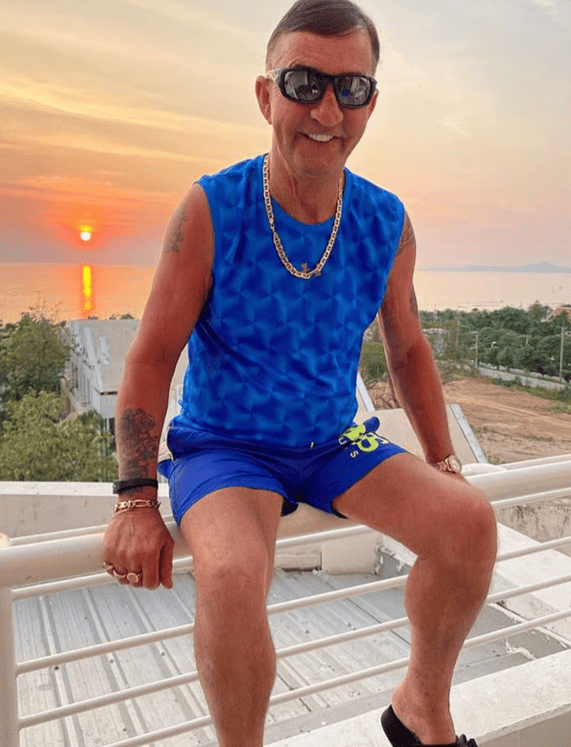 英国男子土耳其车祸去世<strong></p>
<p>马兰币</strong>，女儿称治疗期间医院威胁他们捐出父亲一器官