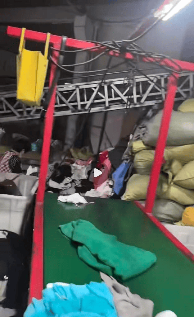 江西一女生误卖奶奶藏有13万元黄金首饰的旧衣<strong></p>
<p>cbb炒币</strong>,回收站:没安装监控没发现金器,分拣工人是临时工