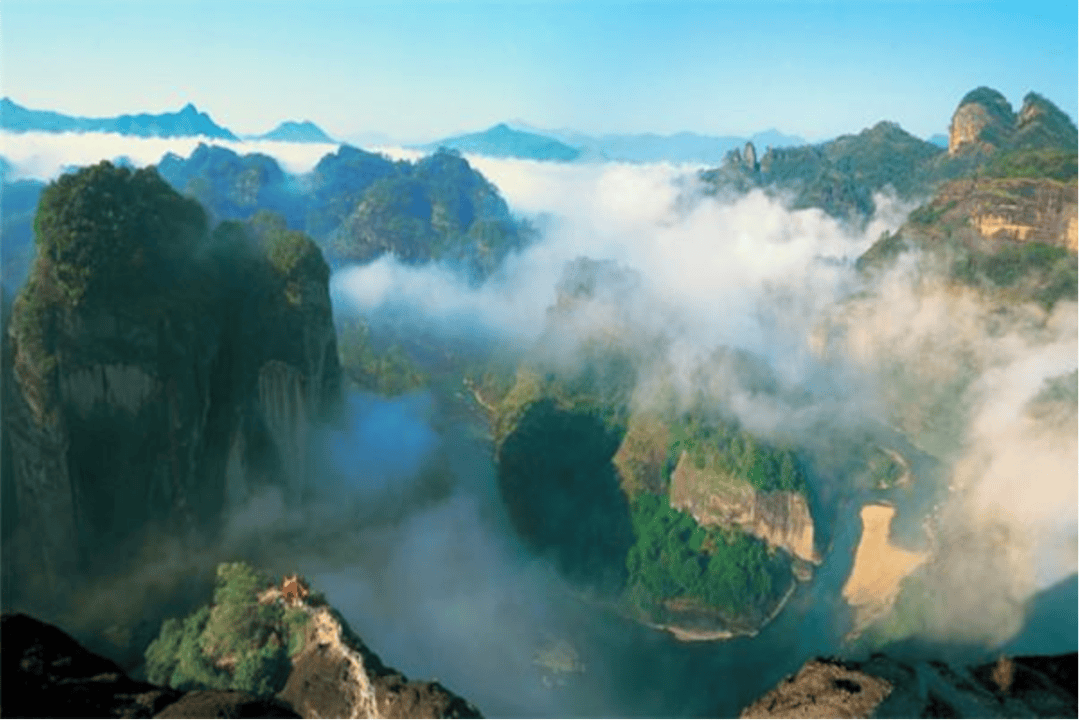 为什么年轻人迷上了爬山？ | 秋高气爽<strong></p>
<p>cbb炒币</strong>，是时候出发了→