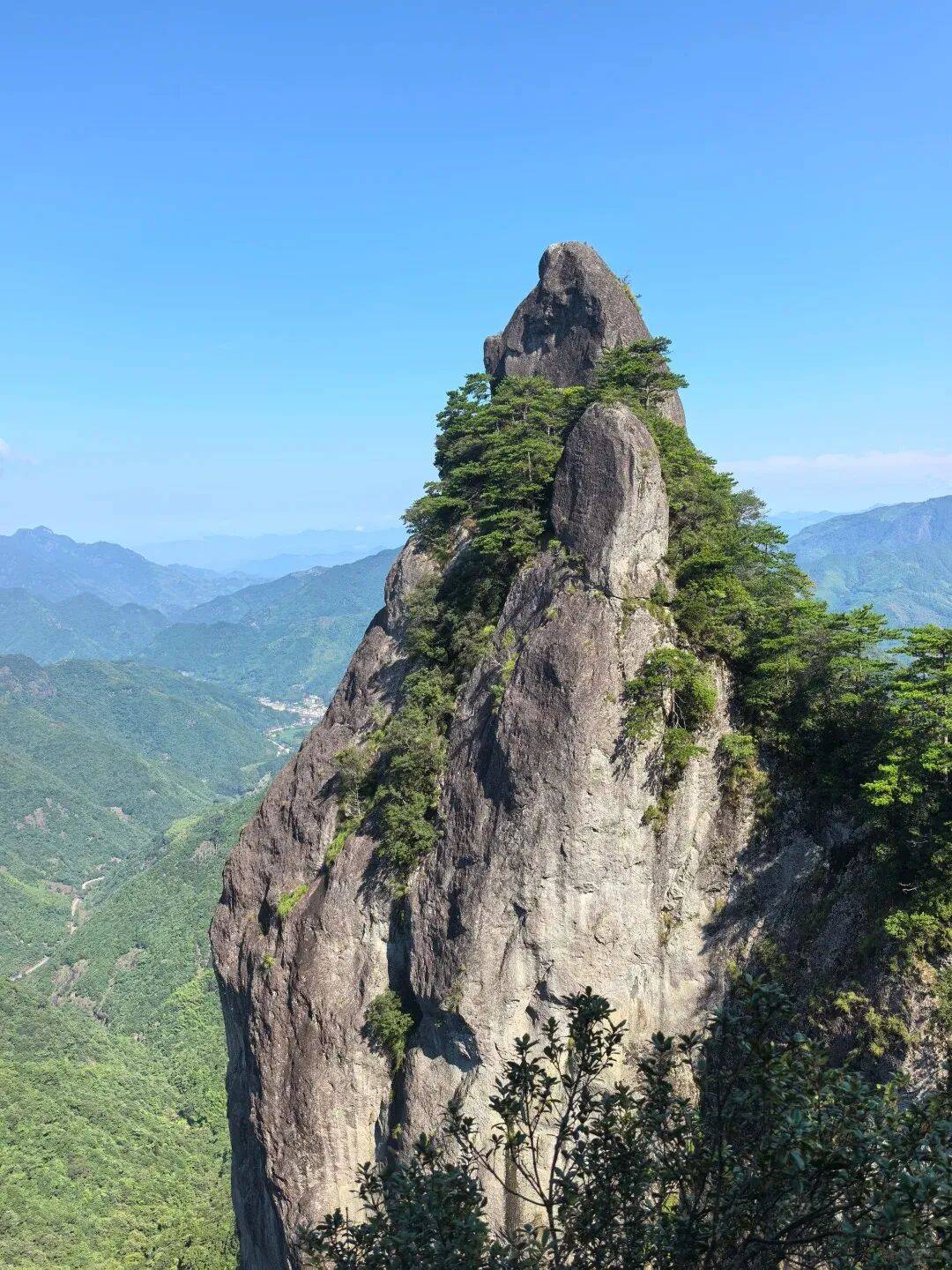 为什么年轻人迷上了爬山？ | 秋高气爽<strong></p>
<p>cbb炒币</strong>，是时候出发了→