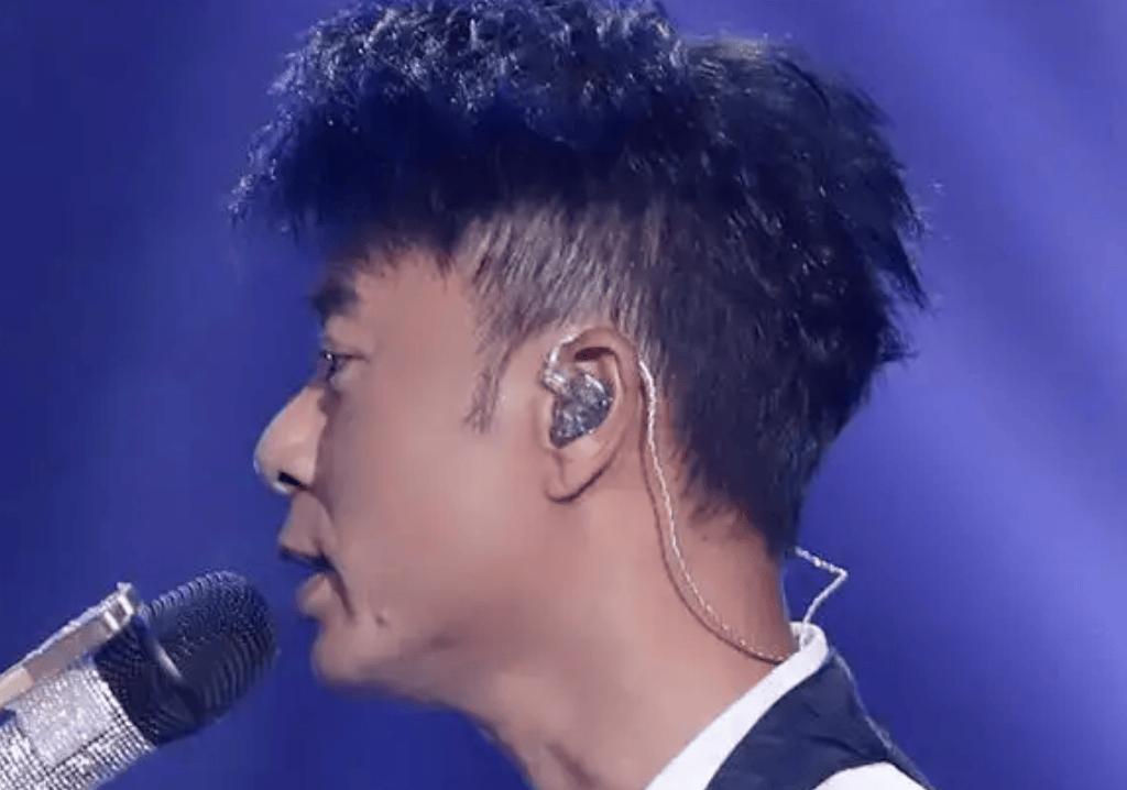 把陈粒“引爆”的耳返<strong></p>
<p>币得云</strong>，为啥让这么多歌手又爱又恨