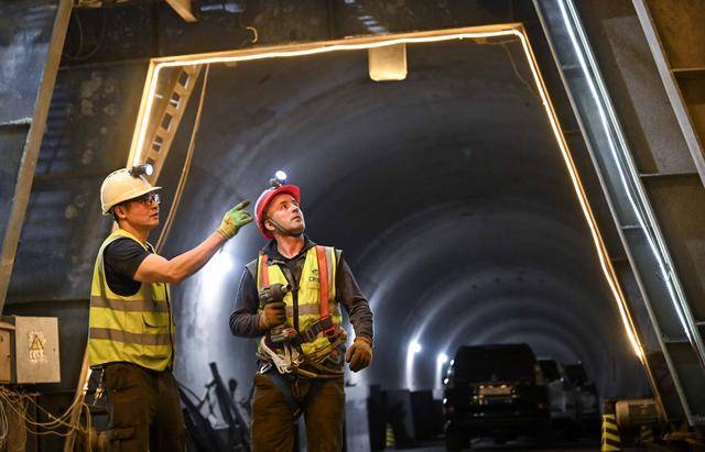 青年说 | 到中亚<strong></p>
<p>老币兑换价格表</strong>,奔赴一场激动人心的“探秘”