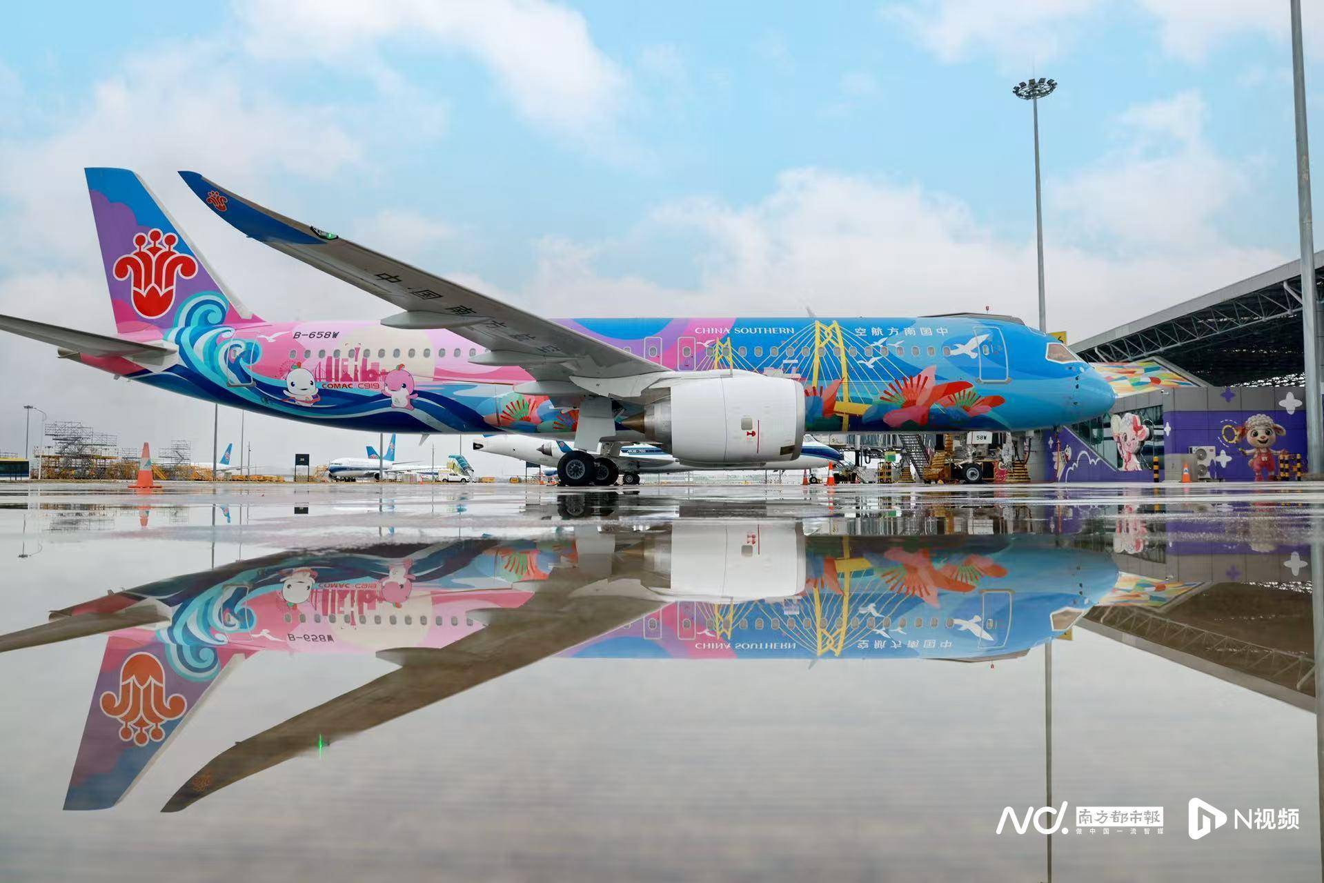 广州白云机场起飞<strong></p>
<p>链和币</strong>！国内首架C919全运会主题彩绘机首航