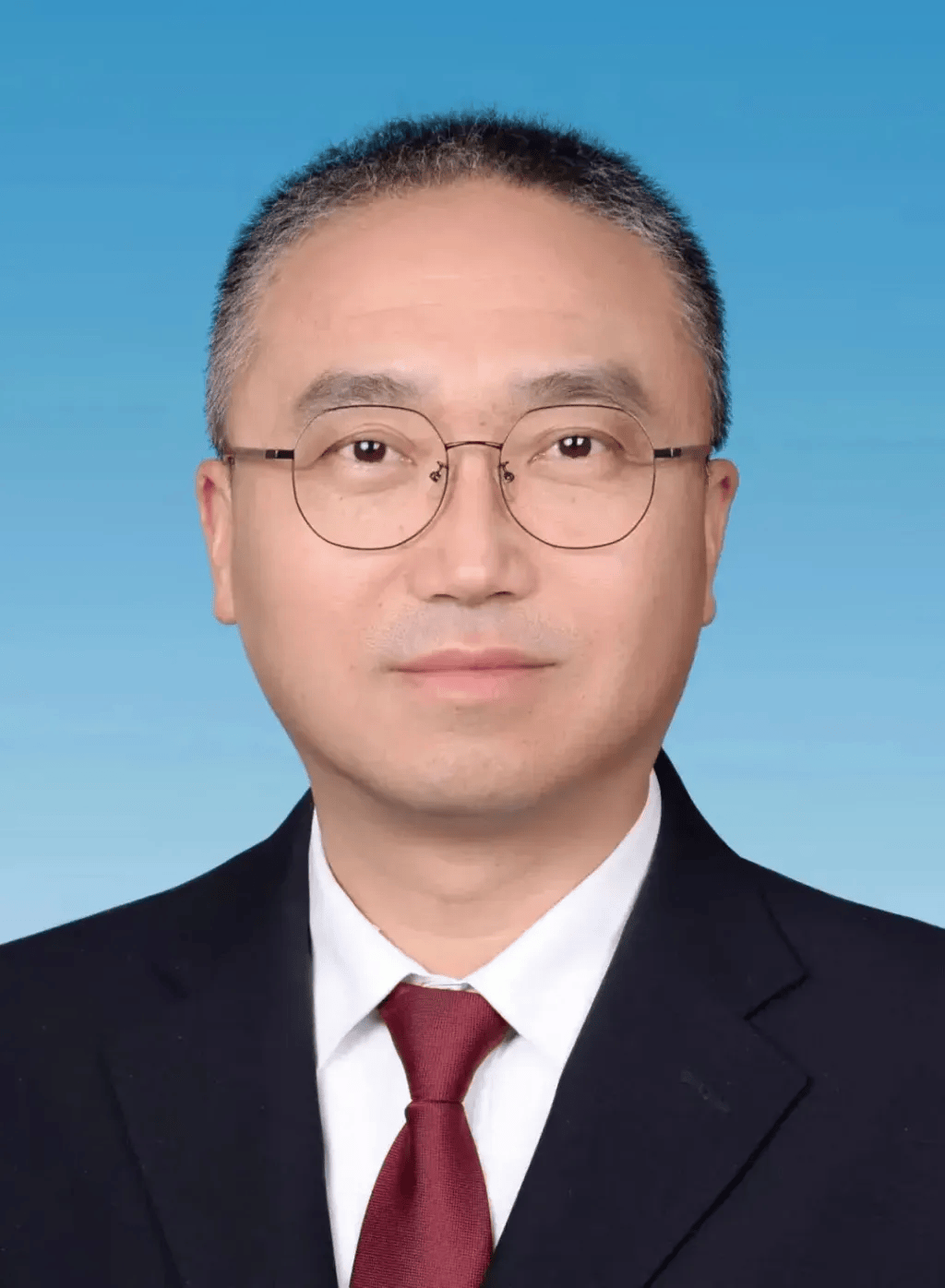 多名省级党委秘书长调整<strong></p>
<p>亚泰坊币</strong>，4人跨省履新