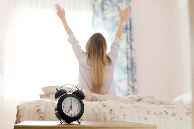 百年难遇“早立冬”来了<strong></p>
<p>亚泰坊币</strong>！有啥讲究？早看早准备！