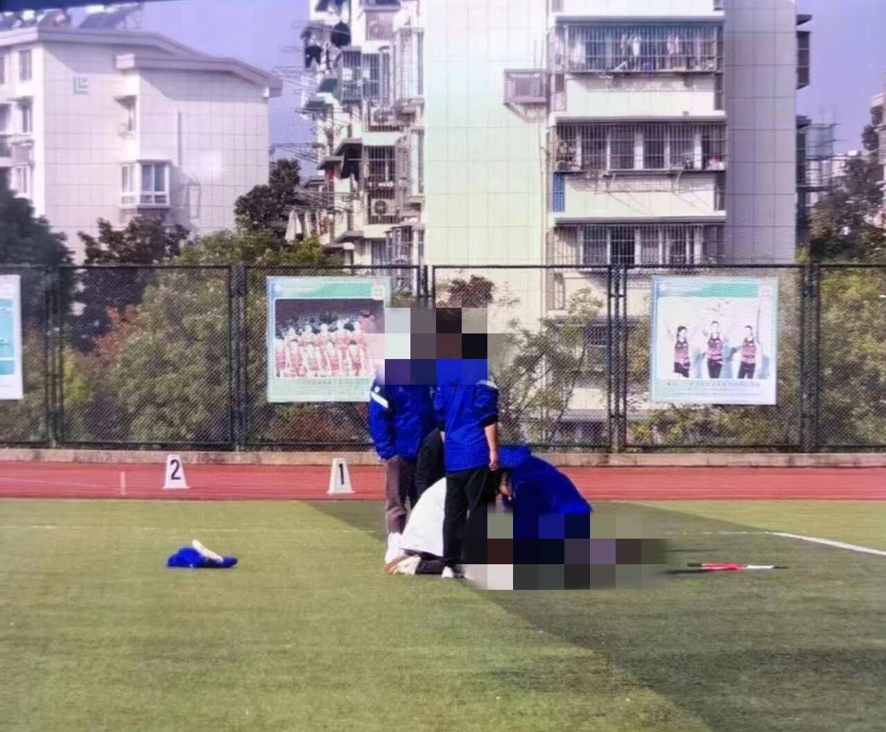 南京一学生在运动会上跑200米时倒地去世<strong></p>
<p>幸运链币</strong>，官方：深感痛心，已与亲属沟通妥善处理