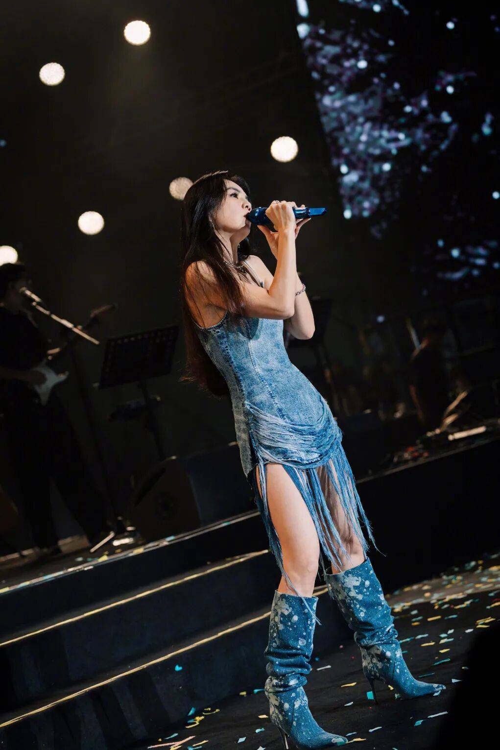 陈嘉桦<strong></p>
<p>借币炒币</strong>，不慌不忙的惊艳