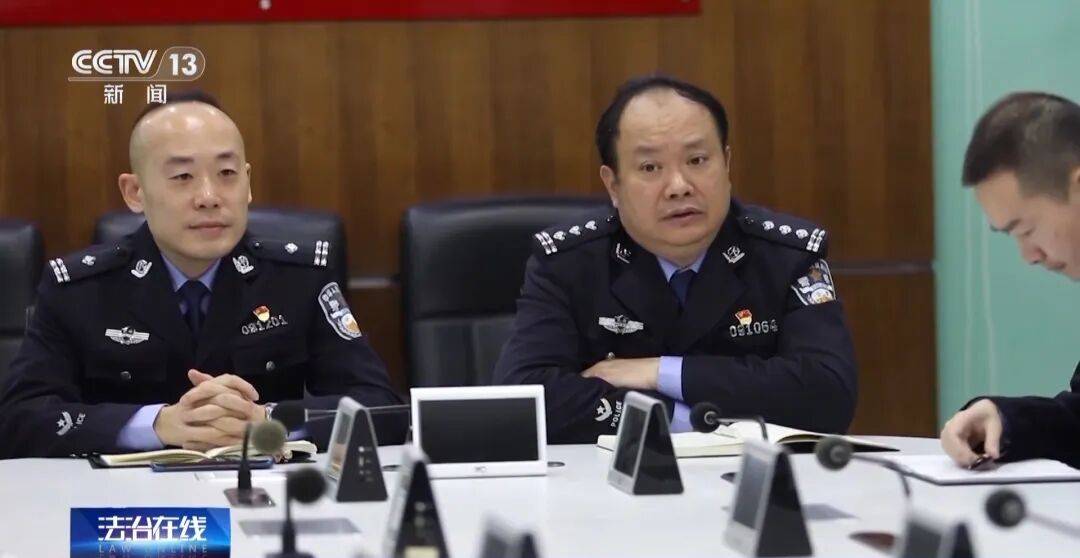 广州南站<strong></p>
<p>炒币经历</strong>，一男子频繁“上厕所”，被警方盯上