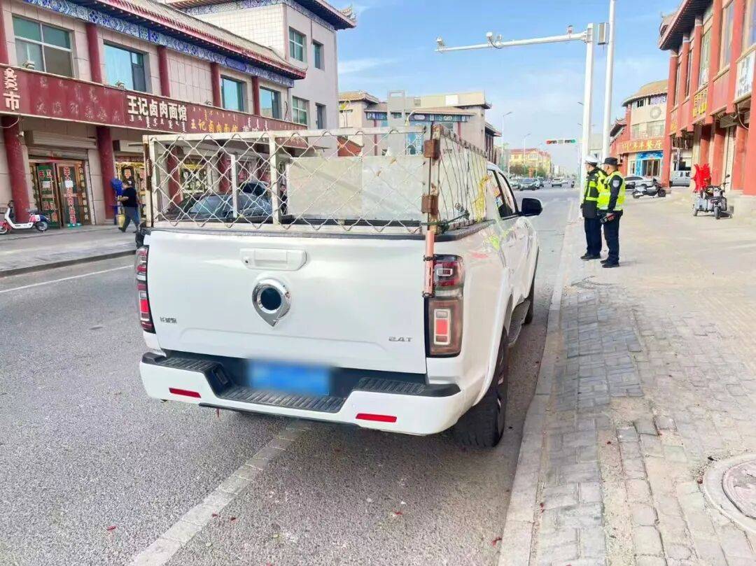 “我根本没反应过来！”刚下车就被撞倒<strong></p>
<p>炒币图</strong>，人都懵了