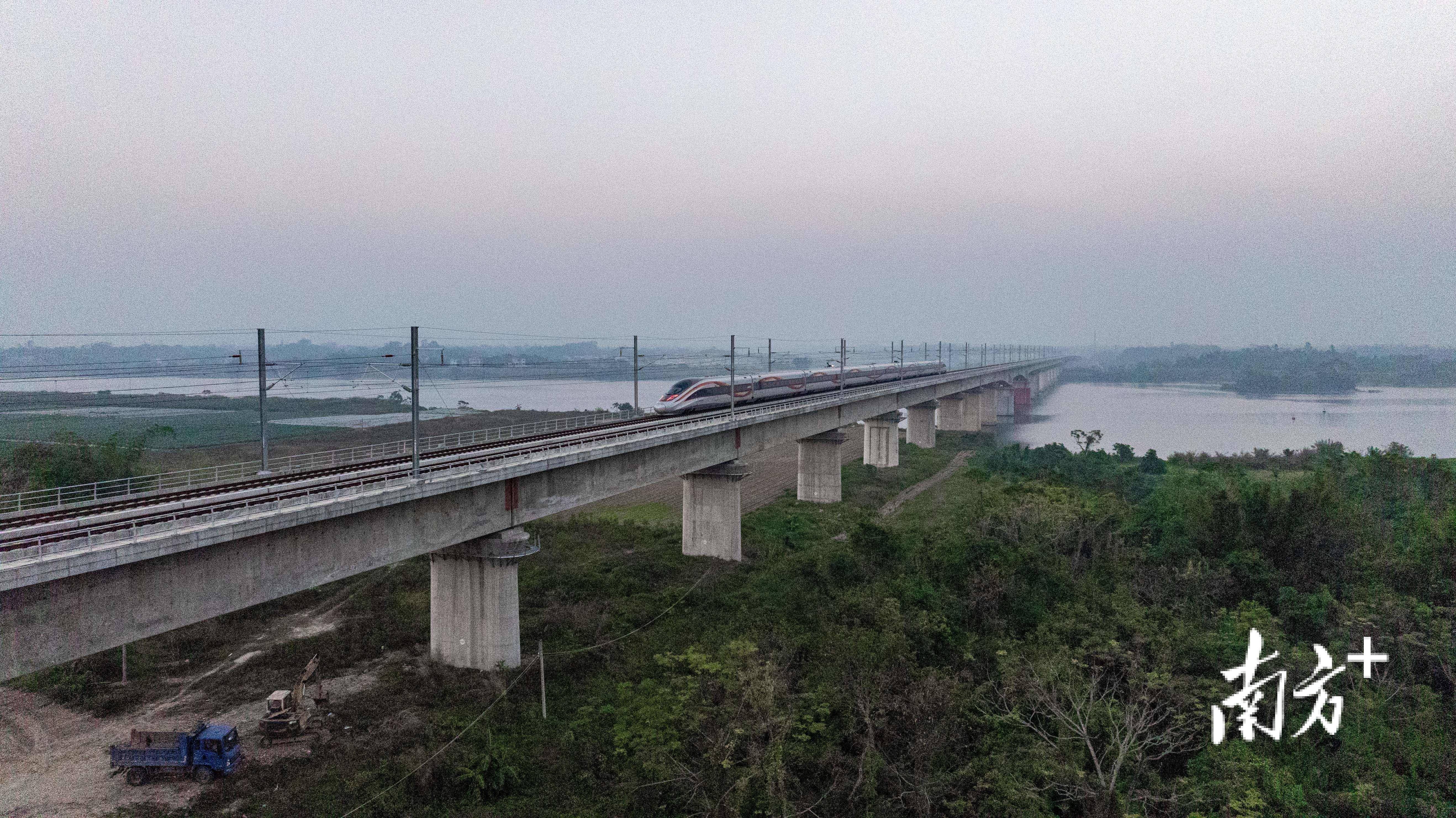 广东这两条高铁<strong></p>
<p>南斯拉夫币</strong>，即将开通！