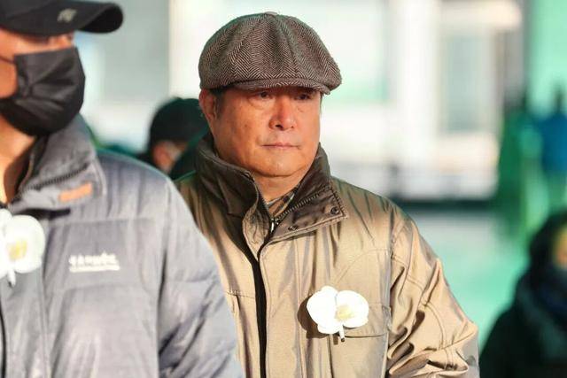 何晴之子追思:妈妈很喜欢雪<strong></p>
<p>币网行情app</strong>,北京这场雪好像是为她而下