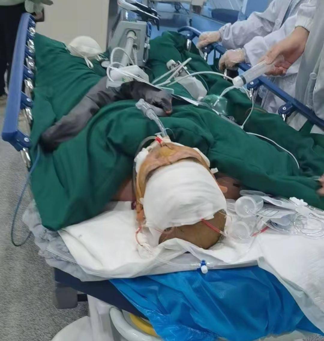 湖北十堰三名工人聚餐中毒<strong></p>
<p>币网行情app</strong>，家属：食堂误把工业酒精当散酒