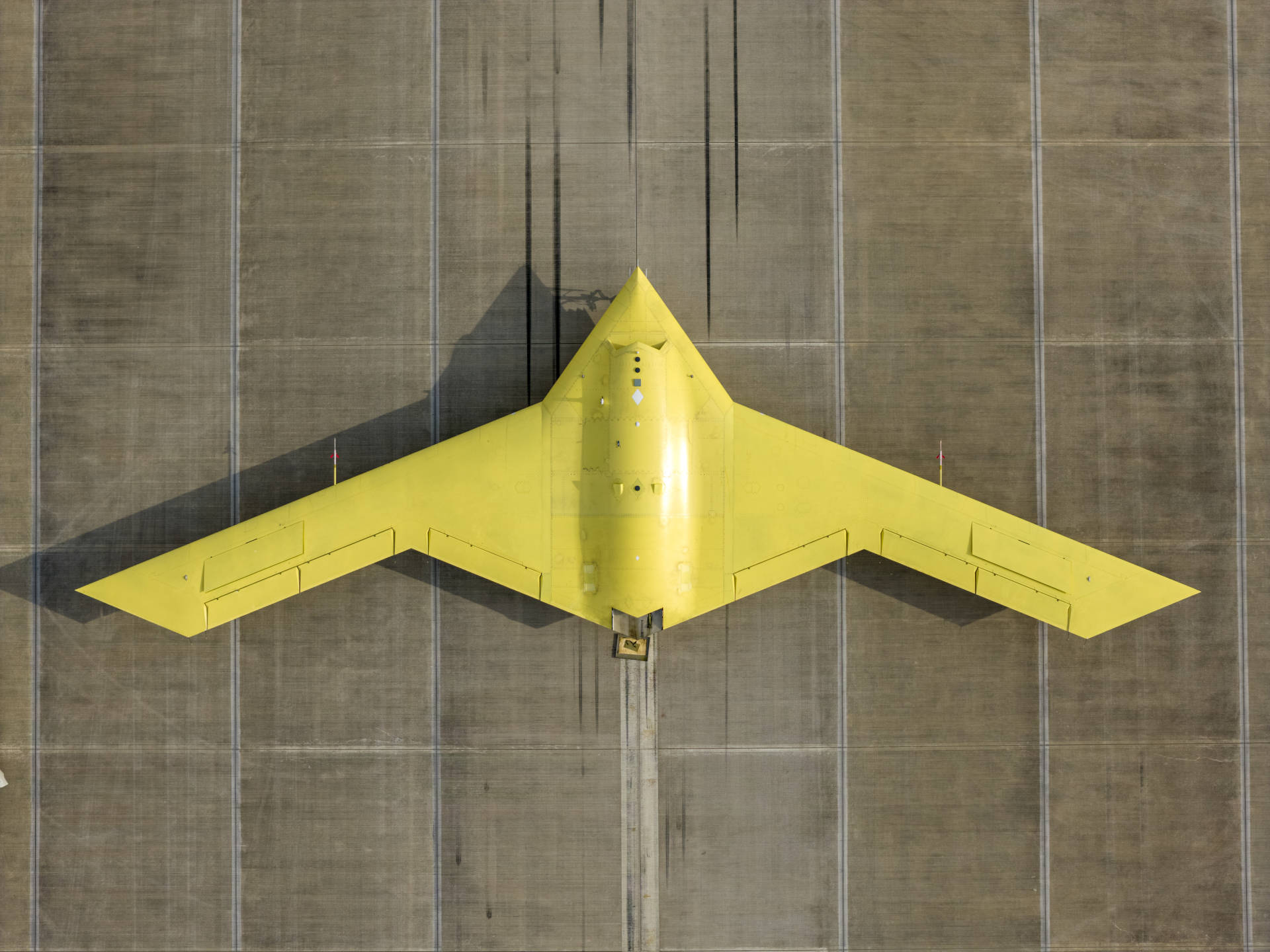 多张高清大图<strong></p>
<p>币网行情app</strong>！新型高空高速长航时无人机彩虹-7近日成功首飞