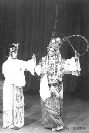 “何晴告别仪式”不公开对外吊唁<strong></p>
<p>币网行情app</strong>，好友：她本想跟李雪健一样，战胜病魔，走回舞台