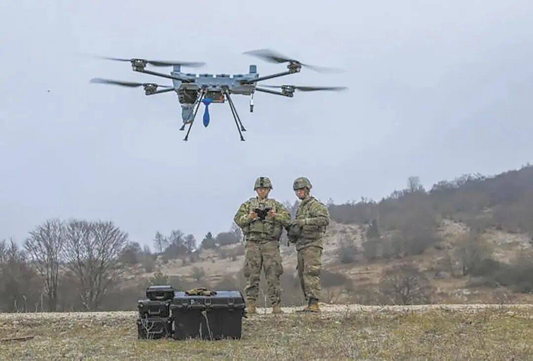 美军为何“抄作业”<strong></p>
<p>炒币爆仓</strong>？大批量“山寨”对手的无人机……