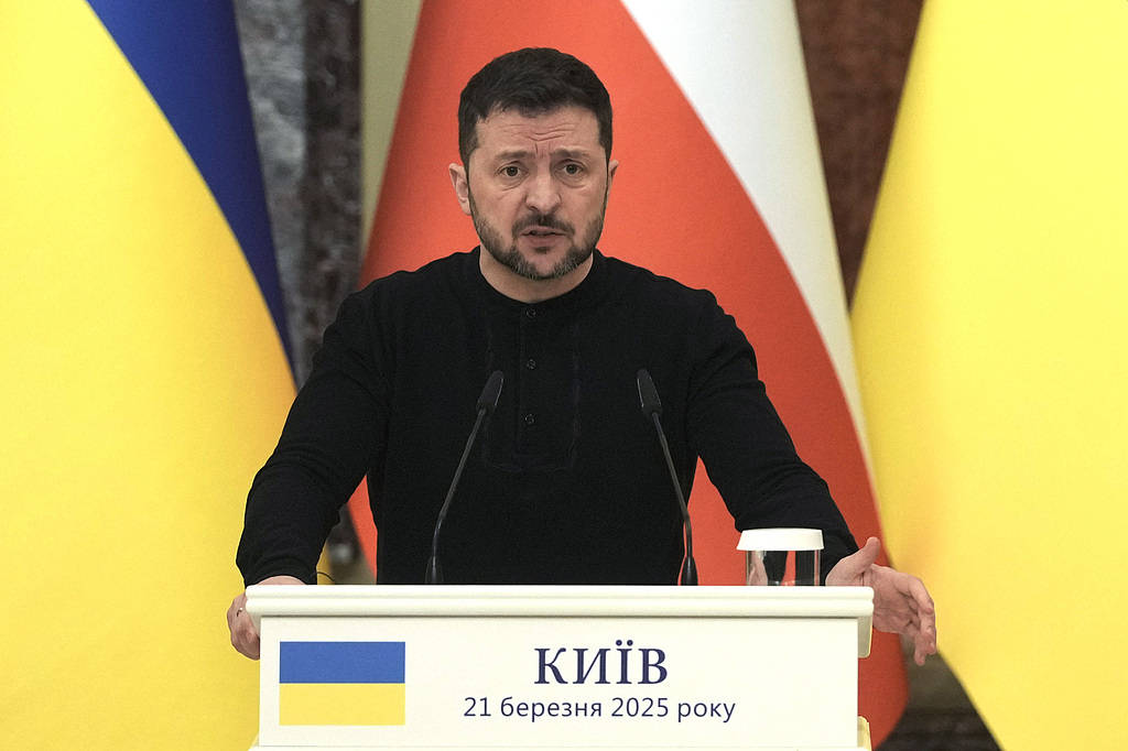 泽连斯基：乌克兰不会放弃加入北约！若无法就领土问题达成一致，“和平计划”或将提交全民公投