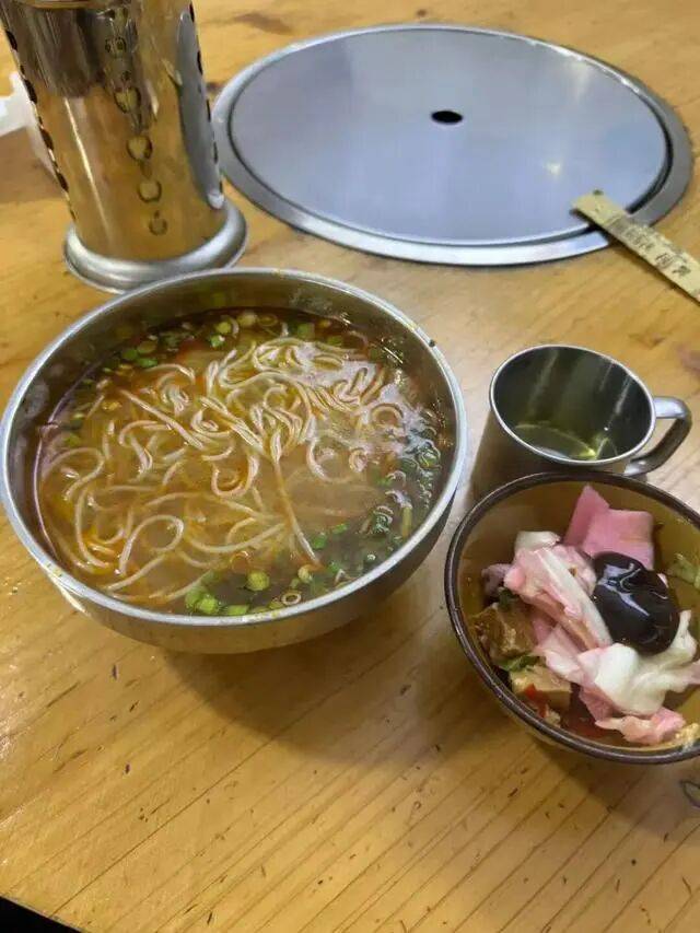 四川乐山“续面事件”新进展:面馆涉嫌违法<strong></p>
<p>炒币赔钱了</strong>,民警处警不规范交督察部门处理,顾客获500元补偿已捐赠